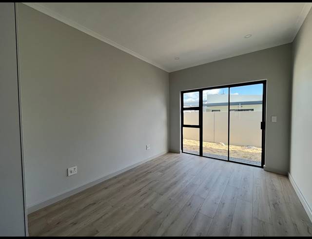 4 BEDROOM HOUSE FOR SALE IN SANDOWN